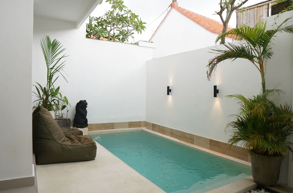 Canggu Hideout Villa | 2BR Tropical Pool Escape